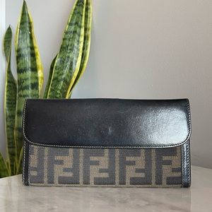 Vintage fendi wallet
